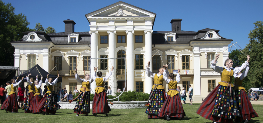 VERBRINGEN SIE DEN SOMMER IN SŪDUVA. JUNI